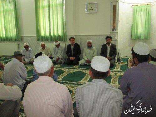 دیدار فرماندار گمیشان با اهالی محترم روستای دهنه در ماه مبارک رمضان 
