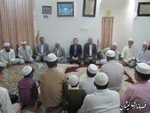 دیدار فرماندارگمیشان با مردم قلعه کریم ایشان در ماه مبارک رمضان