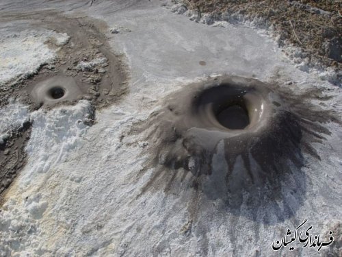 گل فشان شمال شهرستان گمیشان