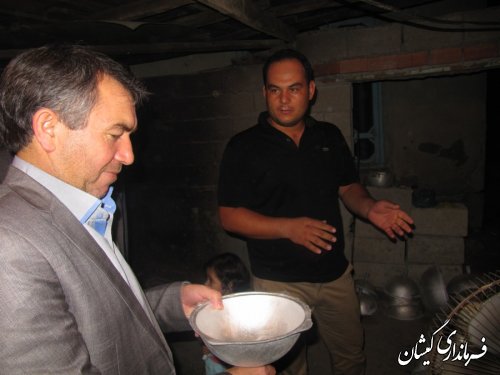 بازدید فرماندار ازکارگاه تولیدی دیگ چدنی آرخ بزرگ