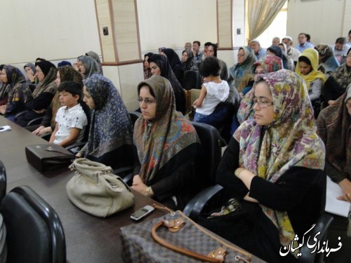 آیین تجلیل از تلاش بهورزان شهرستان گمیشان برگزار شد