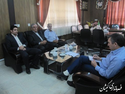 جلسه مدیرعامل شرکت تعاونی شیرمیانکاله سیمین شهرگمیشان بافرماندار