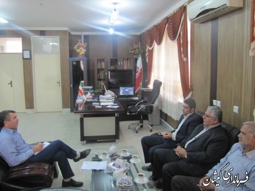 جلسه مدیرعامل شرکت تعاونی شیرمیانکاله سیمین شهرگمیشان بافرماندار