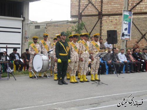 حضور فرماندار گمیشان در رژه نیروهای مسلح شهرستان غرب استان(کردکوی)