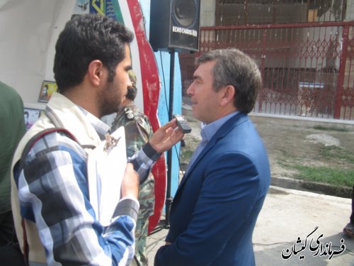 حضور فرماندار گمیشان در رژه نیروهای مسلح شهرستان غرب استان(کردکوی)
