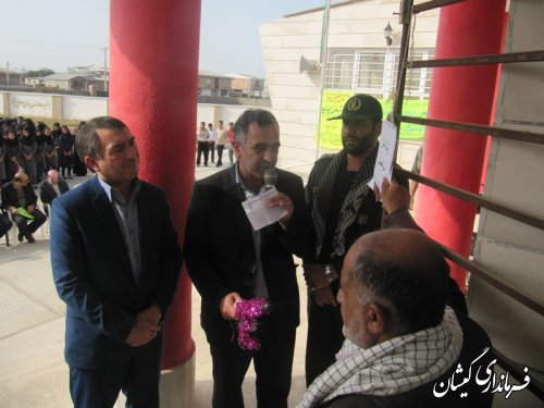 نواختن زنگ ایثار و مقاومت و مهر توسط فرماندارگمیشان
