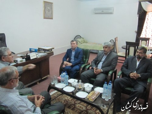 بازدیدفرماندارگمیشان از فرآورده های لبنی شیر میانکاله سیمین شهر