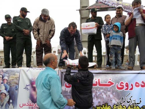 همایش پیاده روی خانوادگی با حضور فرماندار گمیشان در سیمین شهر