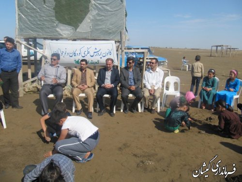 پرواز بادبادک ها در سواحل زیبای روستای چارقلی شهرستان گمیشان