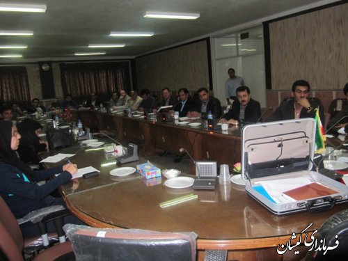دوره آموزشی کارکنان فرمانداری گمیشان با موضوع خلاقیت در محیط کار