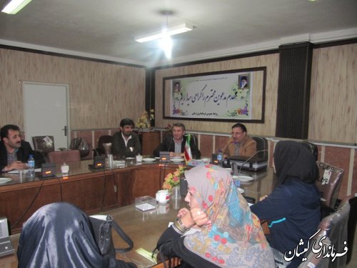 دوره آموزشی کارکنان فرمانداری گمیشان با موضوع خلاقیت در محیط کار