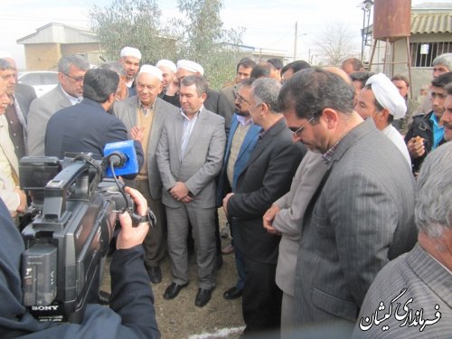کلنگ زنی احداث مدرسه "خیر ساز" در روستای قرمسه شهرستان گمیشان