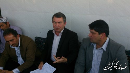 جلسه بررسی مشکل آب شرب روستای سقرتپه با حضور فرماندار گمیشان
