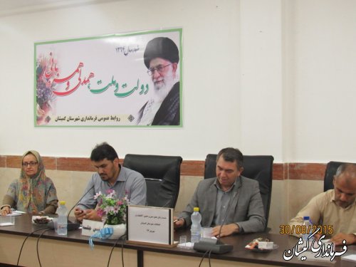 بانوان فعال تشکل های مردم نهاد شهرستان گمیشان به مناسبت هفته دولت با فرماندار گمیشان دیدار کردند