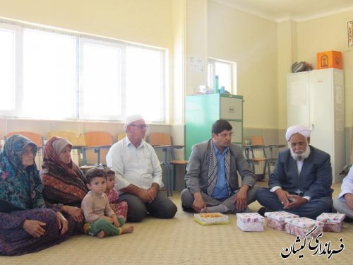 دیدار بخشدار گلدشت با خانواده شهدا