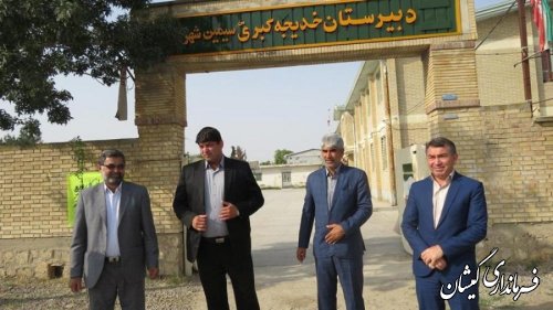 مراسم استقبال از کاروان راهیان نور دبیرستان خدیجه کبری(س) سیمین شهر برگزار شد