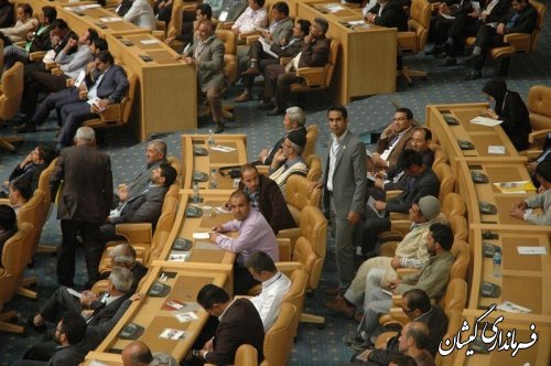 سخندان عضو شورای اسلامی بخش گلدشت در همایش روز ملی شوراها در تهران حضور یافت