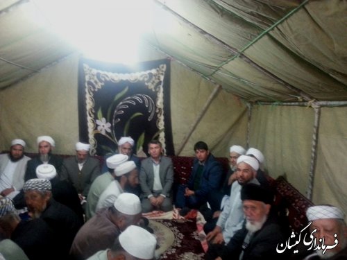 فرماندار گمیشان در مجلس ترحیم پدر شهید بزرگوار عوض سقلی حضوریافت