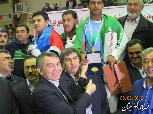 قهرمانان مسابقات بین المللی کشتی سنتی گورش شهرستان گمیشان مشخص شد