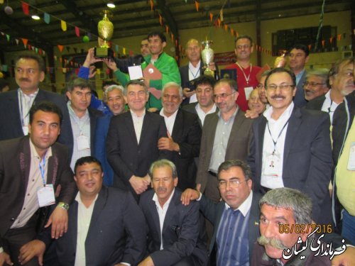 قهرمانان مسابقات بین المللی کشتی سنتی گورش شهرستان گمیشان مشخص شد