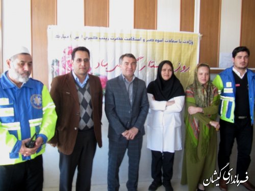 حضور فرماندارگمیشان در مرکز بهداشت شهرستان و تبریک روز پرستار