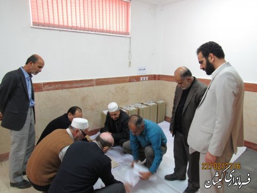 ملزومات، تعرفه و برگهای رأی بخش گلدشت تحویل داده شد