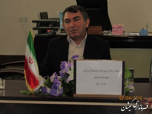 کشاورزان نماد اقتصاد مقاومتی هستند