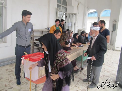 ساعت 8 صبح رای گیری در شهرستان گمیشان آغاز شد