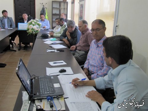 در چارچوب قانون با تمام توان برای سلامت  و امنیت غذایی جامعه اقدام خواهیم کرد