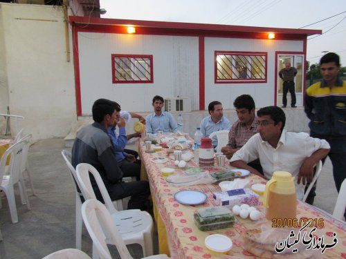 ضیافت افطاری ویژه کارکنان مديريت توزيع نيروي برق گميشان