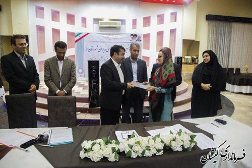 تقدیر از مسئول میراث فرهنگی، صنایع دستی و گردشگری گمیشان بعنوان مدیر برتر