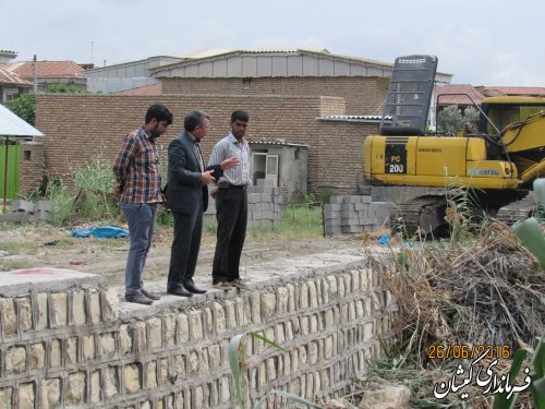 بازدید فرماندار گمیشان از عملیات لایروبی کانال وسط شهر گمیش تپه