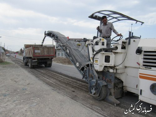 بازدید بخشدار گلدشت از پروژه تعریض و بهسازی ورودی سیمین شهر