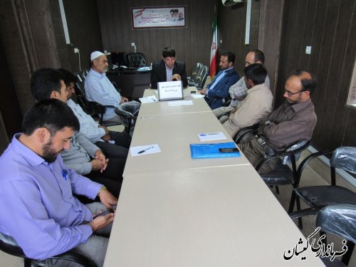 جلسه هماهنگی اجرای طرح هادی روستاهای بخش گلدشت برگزار شد