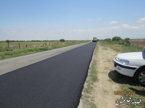 بازدید فرماندار گمیشان از پروژه روکش آسفالت محور خواجه نفس – سیمین شهر