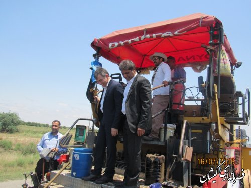 بازدید فرماندار گمیشان از پروژه روکش آسفالت محور خواجه نفس – سیمین شهر