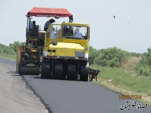 بازدید فرماندار گمیشان از پروژه روکش آسفالت محور خواجه نفس – سیمین شهر