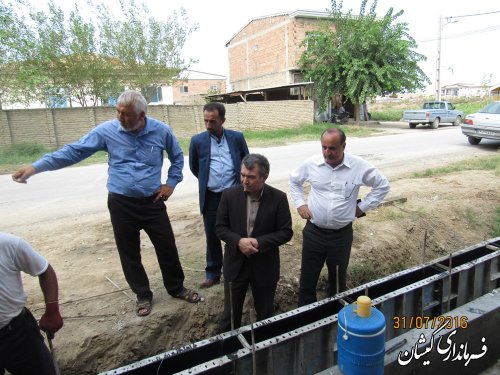 فرماندار گمیشان از اجرای طرح هادی در روستای توماجلر چارقلی بازدید کرد