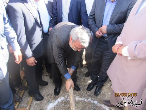 مراسم کلنگ زنی ساخت المان شهدای گمنام گمیشان با حضور وزیر کشور برگزار شد