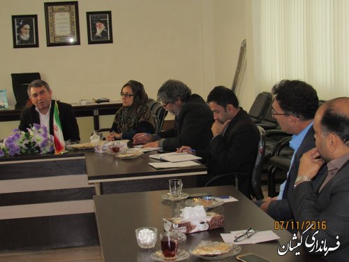 جلسه بررسی کاشت گیاهان دارویی با محوریت توانمند سازی و اشتغال بانوان شهرستان