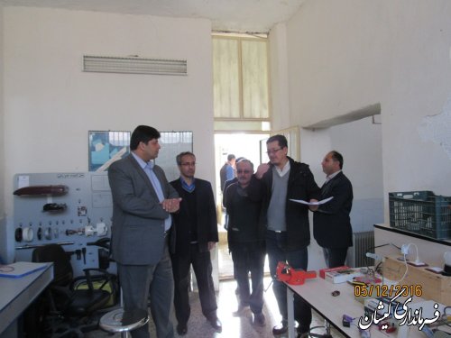 بازدید فرماندار گمیشان از مرکز آموزش فنی و حرفه ای شهرستان