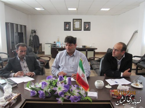 دیدار مدیر بنیاد مسکن انقلاب اسلامی شهرستان با فرماندار گمیشان