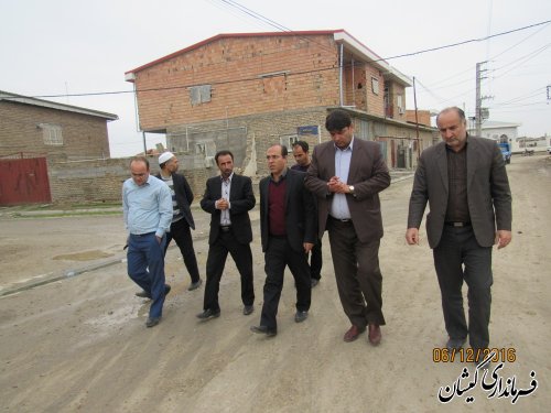بازدید فرماندار گمیشان از معابر روستای چارقلی