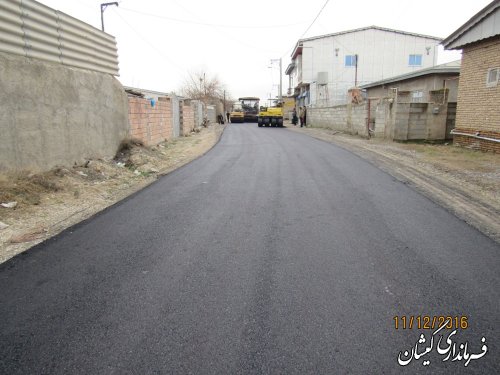 بازدید فرماندار گمیشان از اجرای طرح هادی(آسفالت معابر) روستای بصیر آباد