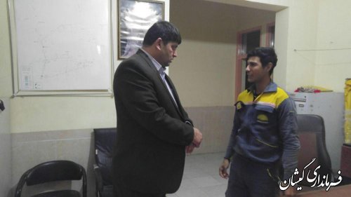 بازدید سرزده فرماندار از آتش نشانی، مرکز بهداشتی و اداره برق سیمین شهر