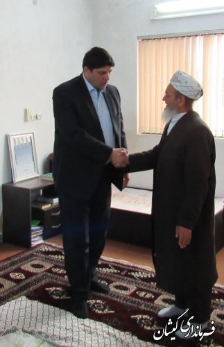 دیدار فرماندار گمیشان و مدیر کل امور اجتماعی و فرهنگی با امام جمعه شهرستان
