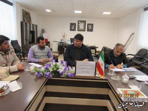 قاچاق کالا و ارز باعث تضعیف اقتصادی ملی می شود