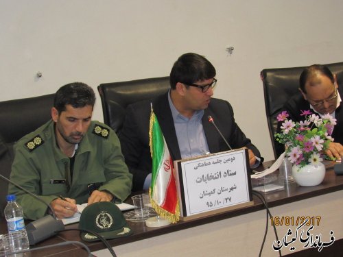 همه دستگاه های شهرستان مکلف به همکاری با ستاد انتخابات هستند