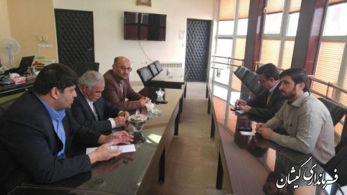 نشست فرماندار گمیشان با مدیرکل نوسازی، توسعه و تجهیز مدارس استان