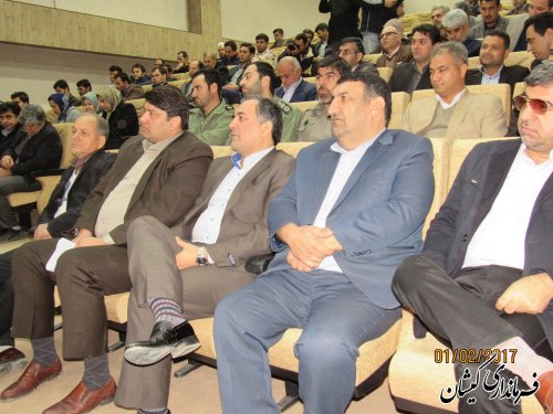 مراسم متمرکز 42 پروژه عمرانی، اقتصادی و اشتغالزایی شهرستان گمیشان برگزار شد
